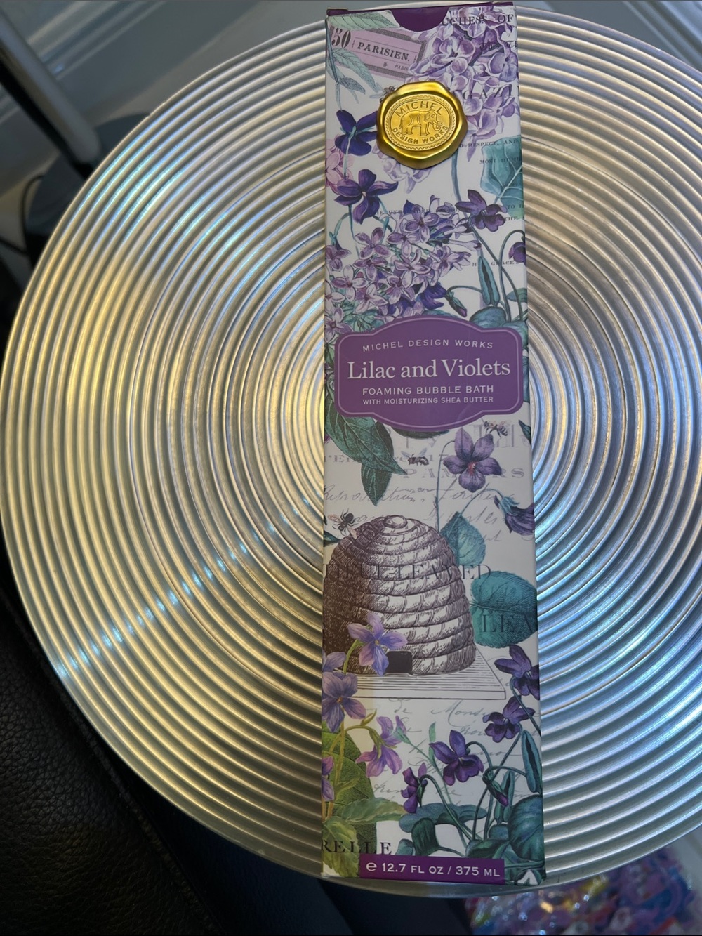 MICHEL DESIGN WORKS LILAC and VIOLETS FOAMING BUBBLE BATH